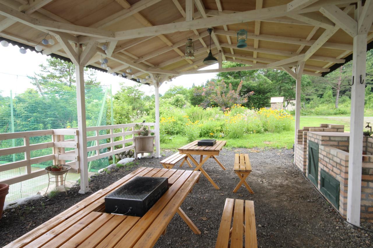 Milky House Hotel Gujo Bagian luar foto