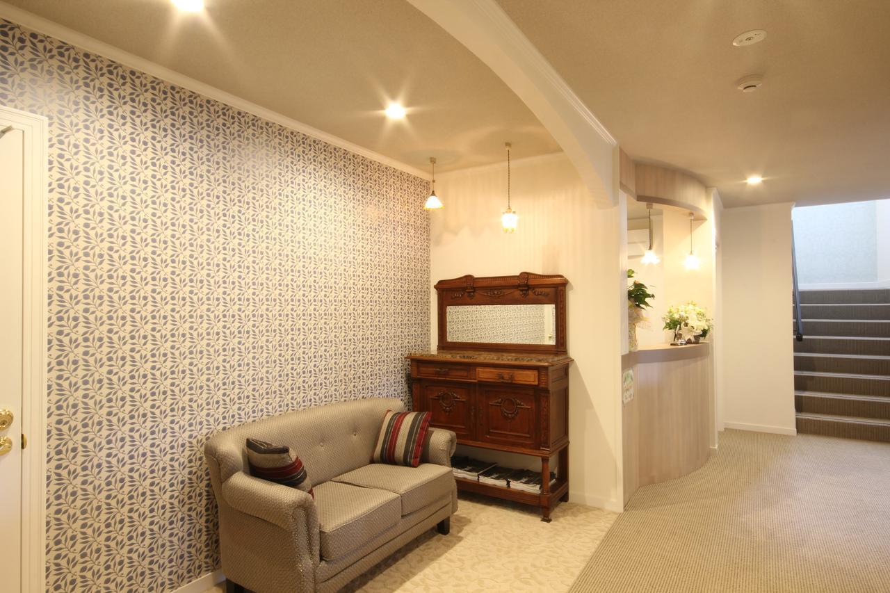 Milky House Hotel Gujo Bagian luar foto